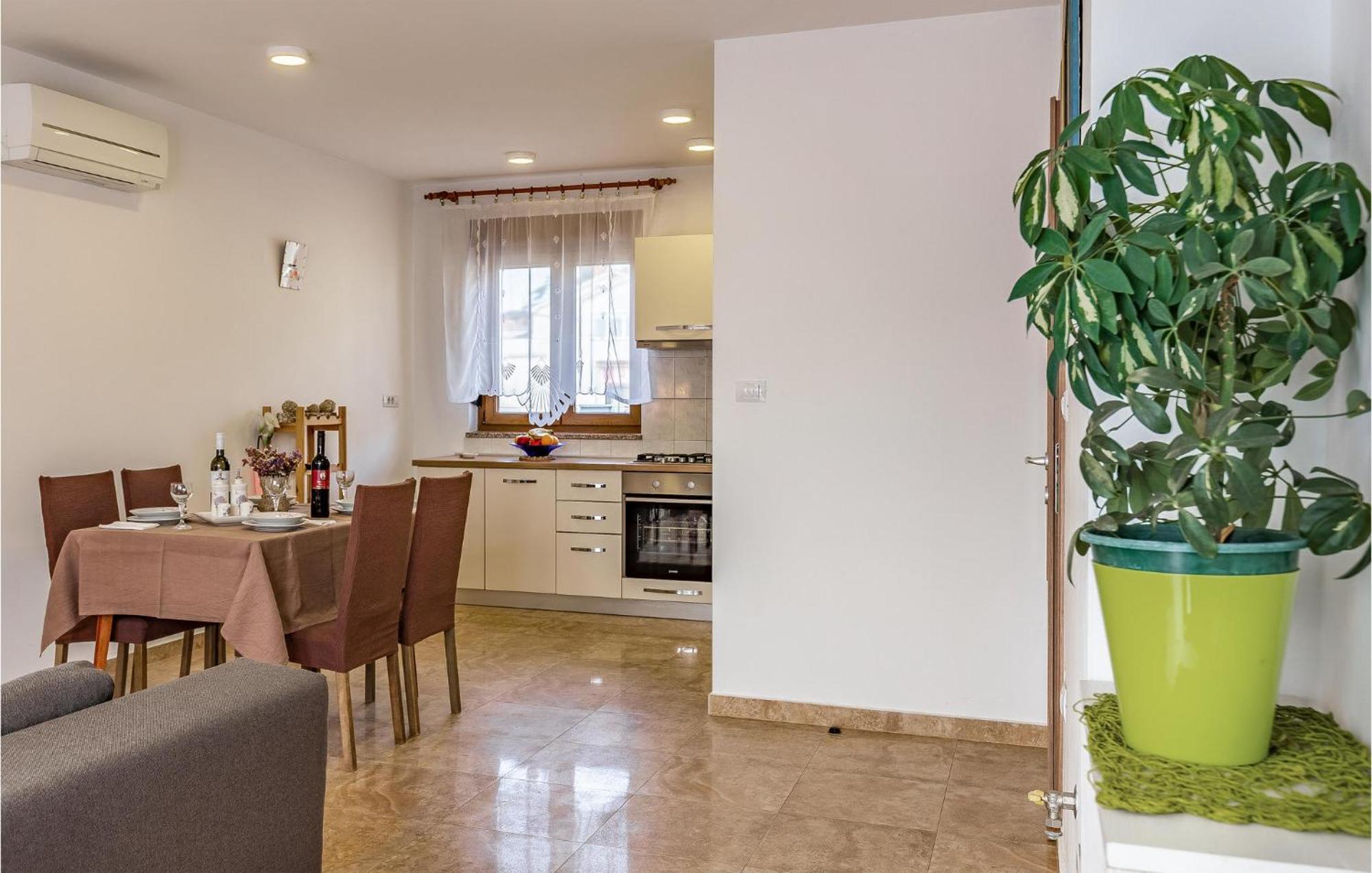 Awesome Apartment In Pula With Wifi Zewnętrze zdjęcie